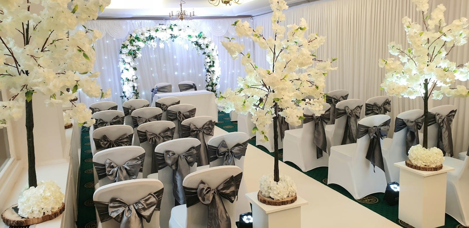 Wedding venue with waterfront backdrop